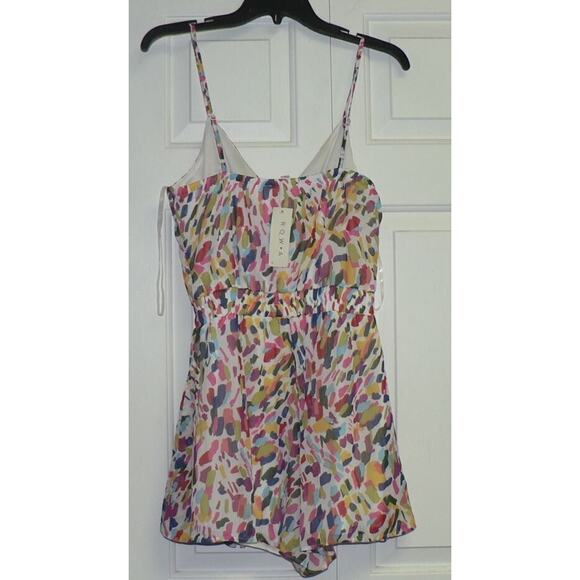 Row A Women's Sleeveless V-Neck Gessica Printed Godet Romper Small MSRP $48 - Picture 5 of 7